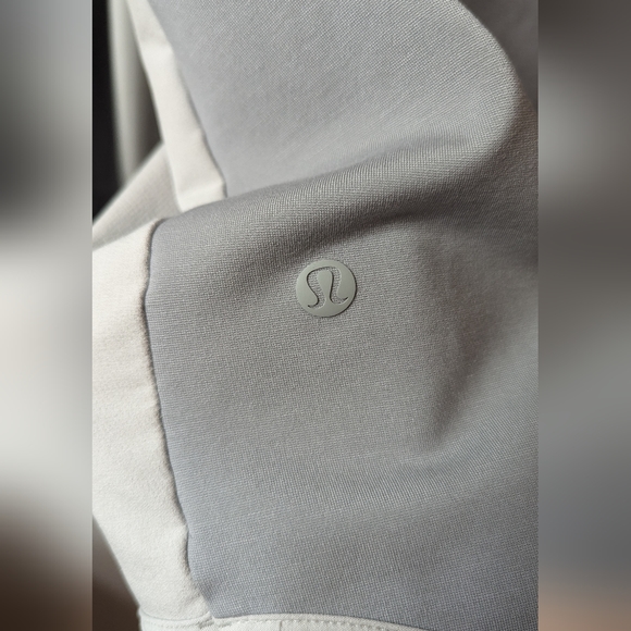 Lululemon men's shacket shirt - Picture 2 of 3